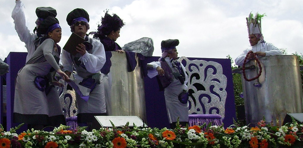 Algo se cuece en la plaza